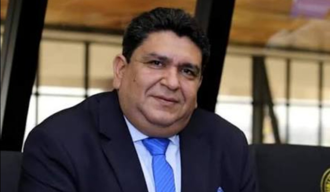 Esposo de Carolina Aranda, con «jugoso» viatico a EEUU